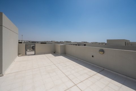 Townhouse in Dubai South (Dubai World Central), Dubai 4 bedrooms, 306.12 sq.m. № 141130 - photo 5