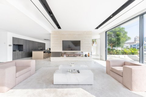 Villa à Palm Jumeirah, Dubai, 5 chambres, 622.64 m², № 141131 - photo 3
