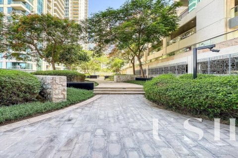 Apartment in The Views, Dubai 1 bedroom, 79 sq.m. № 39683 - photo 15