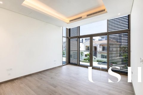 Снять в аренду виллу в District One, Мохаммед Бин Рашид Сити, Дубай: 6 спален, 1151м², № 39716 - фото 6