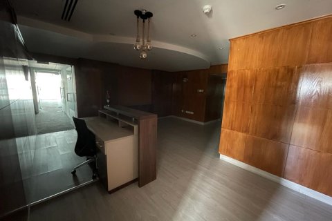 Bureau à Al Quoz Industrial Area, Al Quoz, Dubai, 7427.10 m², № 781 - photo 6