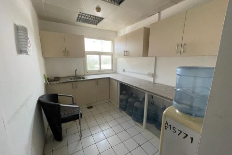 Bureau à Al Quoz Industrial Area, Al Quoz, Dubai, 7427.10 m², № 781 - photo 7