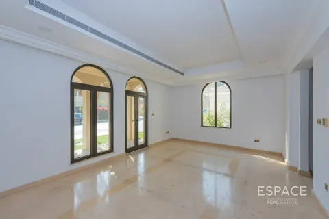 Villa en Palm Jumeirah, Dubai, 5 dormitorios, 650 m², № 61661 - foto 13