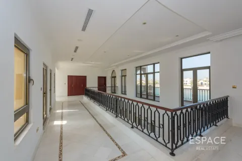 Villa en Palm Jumeirah, Dubai, 5 dormitorios, 650 m², № 61661 - foto 14