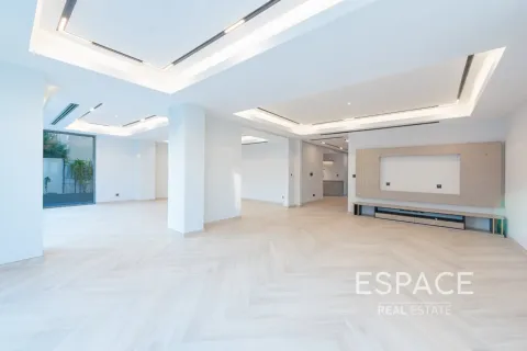 Villa in Meadows, Dubai 4 bedrooms, 390 sq.m. № 122516 - photo 4