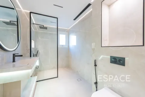 Villa in Meadows, Dubai 4 bedrooms, 390 sq.m. № 122516 - photo 17
