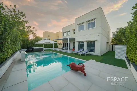 Villa à Meadows 1, Meadows, Dubai, 5 chambres, 353 m², № 122521