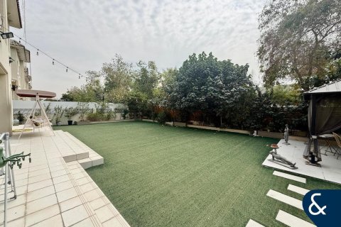 Купить виллу в North Village, Al Furjan, Дубай: 4 спальни, 444м², № 98263 - фото 15