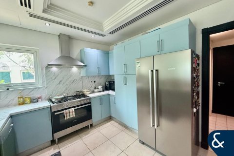 Купить виллу в North Village, Al Furjan, Дубай: 4 спальни, 444м², № 98263 - фото 7