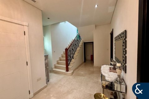 Купить виллу в North Village, Al Furjan, Дубай: 4 спальни, 444м², № 98263 - фото 4