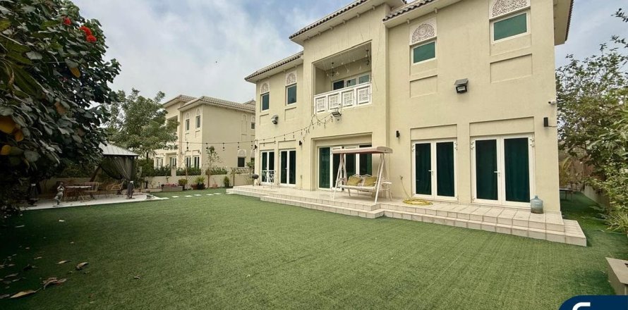 Вилла в North Village, Al Furjan, Дубай, 4 спальни, 444м², № 98263