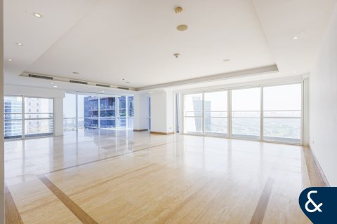 Apartment in Jumeirah Lake Towers, Dubai 5 bedrooms, 573 sq.m. № 98409