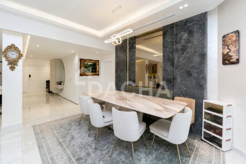 Apartamento en Shoreline Apartments, Palm Jumeirah, Dubai, 3 dormitorios, 201 m², № 141409 - foto 2