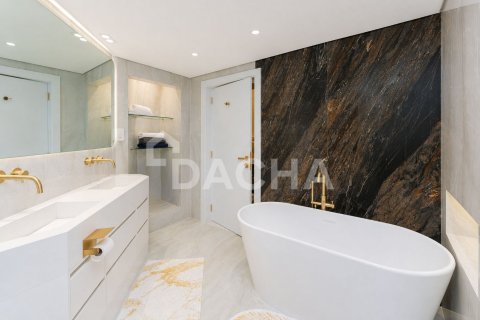Apartamento en Shoreline Apartments, Palm Jumeirah, Dubai, 3 dormitorios, 201 m², № 141409 - foto 13