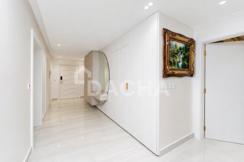 Apartamento en Shoreline Apartments, Palm Jumeirah, Dubai, 3 dormitorios, 201 m², № 141409 - foto 9