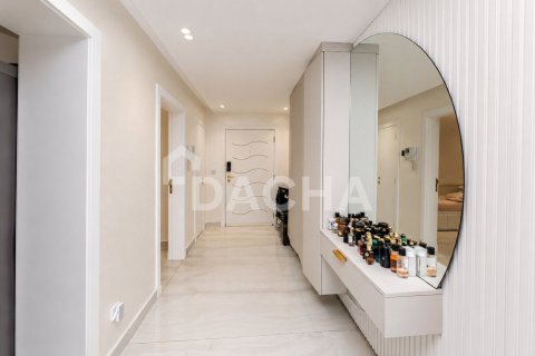 Apartamento en Shoreline Apartments, Palm Jumeirah, Dubai, 3 dormitorios, 201 m², № 141409 - foto 8