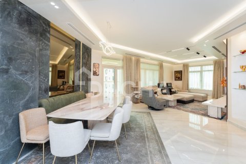 Apartment in Shoreline Apartments, Palm Jumeirah, Dubai 3 bedrooms, 201 sq.m. № 141409