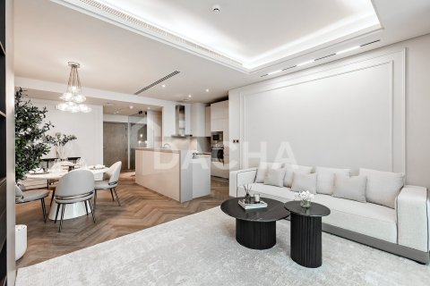 Apartment in The Crescent, Palm Jumeirah, Dubai 3 bedrooms, 162 sq.m. № 141413 - photo 2