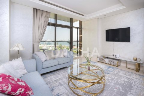 Apartment in The Crescent, Palm Jumeirah, Dubai 2 bedrooms, 124 sq.m. № 141408