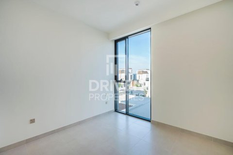 Villa in Arabian Ranches 3, Dubai 4 bedrooms, 447.98 sq.m. № 140684 - photo 11