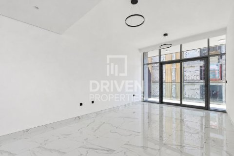 Apartamento en Business Bay, Dubai, 1 dormitorio, 90.12 m², № 140682 - foto 2
