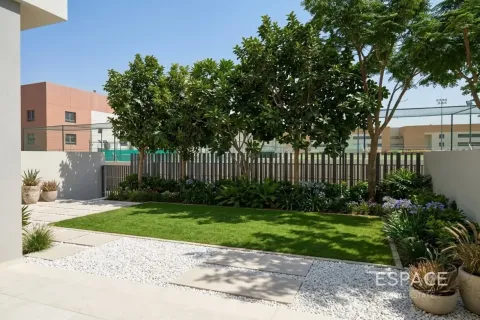 Maison de ville à Jebel Ali, Dubai, 4 chambres, 298 m², № 122610