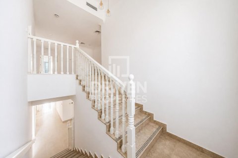 Villa in Falcon City of Wonders, Dubai 5 bedrooms, 540.14 sq.m. № 140815 - photo 6