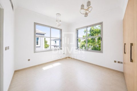 Villa in Falcon City of Wonders, Dubai 5 bedrooms, 540.14 sq.m. № 140815 - photo 14