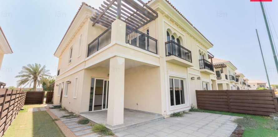 Villa in Dubai 4 bedrooms, 387.2 sq.m. № 115122