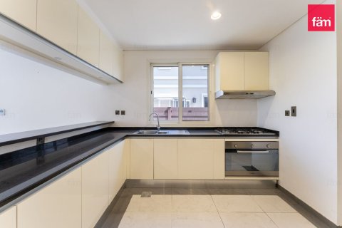Villa in Dubai 4 bedrooms, 387.2 sq.m. № 115122 - photo 21