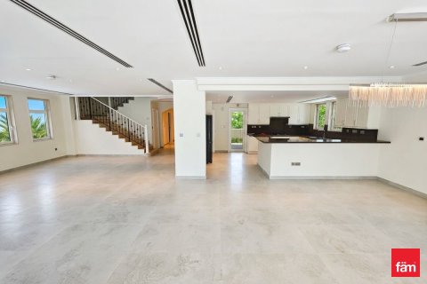 Villa in Jumeirah Park, Dubai 5 bedrooms, 781.6 sq.m. № 112523 - photo 11