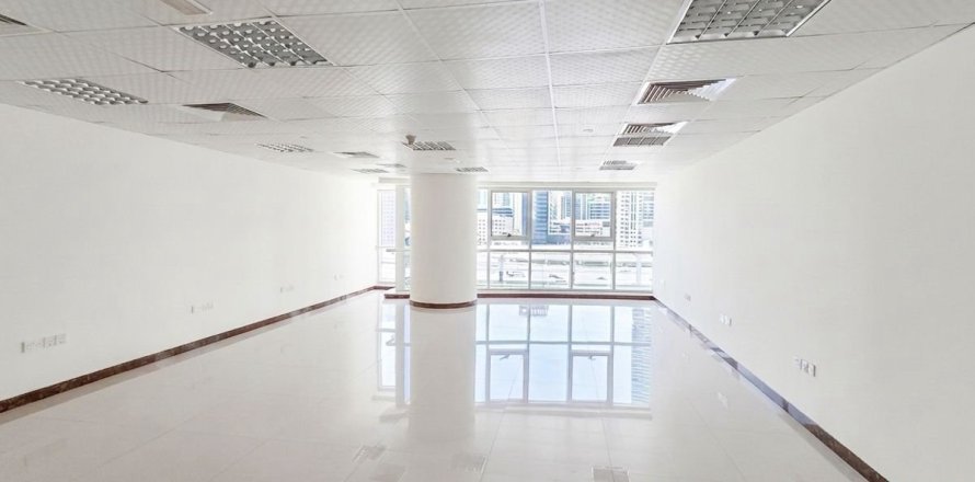 Office in Dubai 79.1 sq.m. № 112518