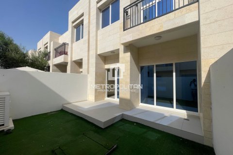 Купить таунхаус в DAMAC Hills (Akoya by DAMAC), Дубай: 3 спальни, 159м², № 8848 - фото 7