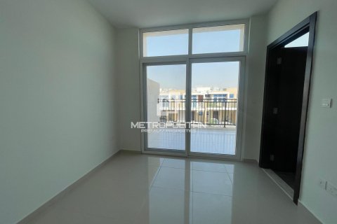 Купить таунхаус в DAMAC Hills (Akoya by DAMAC), Дубай: 3 спальни, 159м², № 8848 - фото 11