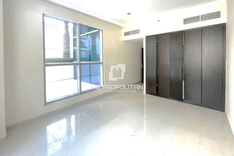 Apartment in Bay Central, Dubai Marina, Dubai 2 bedrooms, 150 sq.m. № 8844