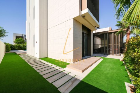 Villa in Dubai Hills Estate, Dubai 5 bedrooms, 854 sq.m. № 114466