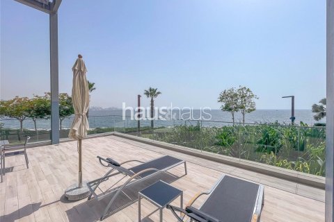 Apartment in Bluewaters Residences, Bluewaters, Dubai 2 bedrooms, 156 sq.m. № 45235