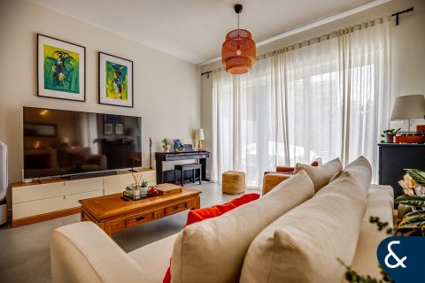 Villa en Arabian Ranches, Dubai, 4 dormitorios, 244 m², № 75667 - foto 4