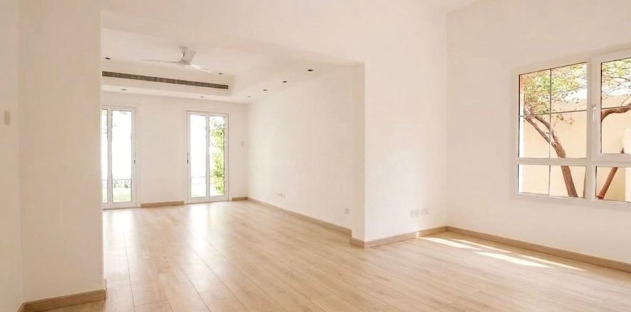 Maison de ville à Dubai, 3 chambres, 295.4 m², № 118988