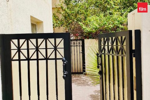 Maison de ville à Dubai, 3 chambres, 295.4 m², № 118988 - photo 2
