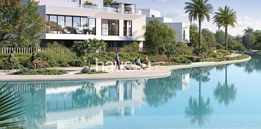 Villa in Dubai 5 bedrooms, 958 sq.m. № 44431