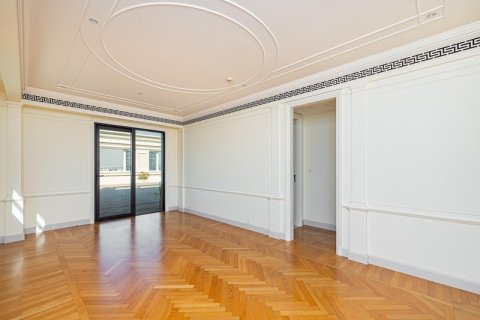 Penthouse in Bur Dubai, Dubai 5 bedrooms, 1207.04 sq.m. № 52866 - photo 13