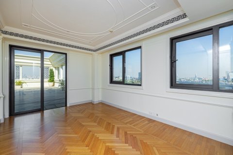 Penthouse in Bur Dubai, Dubai 5 bedrooms, 1207.04 sq.m. № 52866 - photo 19