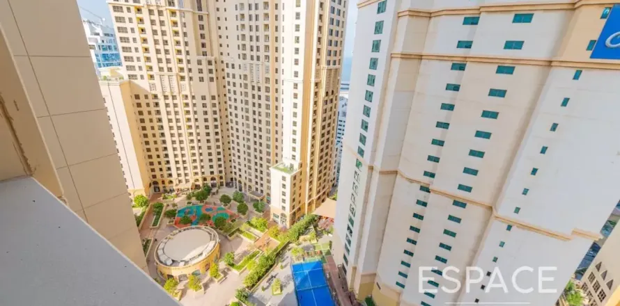 Квартира в Джумейра Бич Резиденс, Дубай, 1 спальня, 111м², № 122819