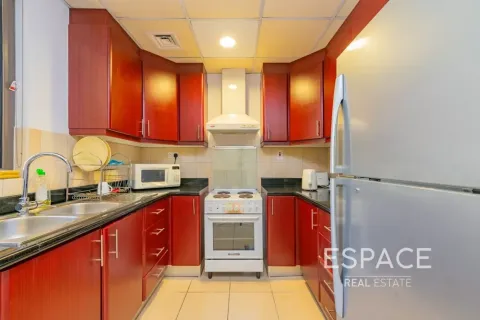 Appartement à Jumeirah Beach Residence, Dubai, 1 chambre, 111 m², № 122818 - photo 7