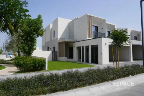 Townhouse in Jebel Ali, Dubai 4 bedrooms, 298 sq.m. № 122258
