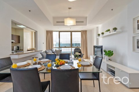 Снять в аренду квартиру в Al Barsha 1, Аль-Барша, Дубай: 2 спальни, 118.64м², № 124827 - фото 6