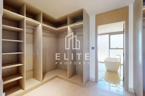 Villa en Golf Place, Dubai Hills Estate, Dubai, 4 dormitorios, 691 m², № 124919 - foto 11