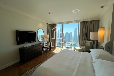 Снять в аренду пентхаус в The Address Residence Fountain Views, Даунтаун Дубай (Даунтаун Бурдж Дубай), Дубай: 4 спальни, 254м², № 124918 - фото 8
