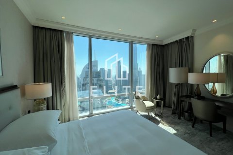 Снять в аренду пентхаус в The Address Residence Fountain Views, Даунтаун Дубай (Даунтаун Бурдж Дубай), Дубай: 4 спальни, 254м², № 124918 - фото 7